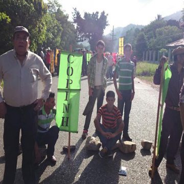 Honduras: indígenas toman carretera exigiendo juicio político para Hernández