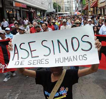 Honduras sigue violando derechos humanos: gobierno de EEUU