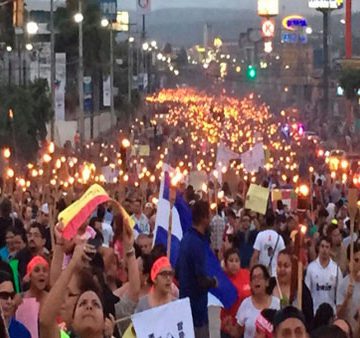 Multitudinaria marcha de los Indignados inunda calles de Honduras