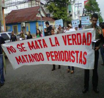 Un locutor asesinado en Gracias, Lempira y un camarógrafo herido en la Costa Atlántica