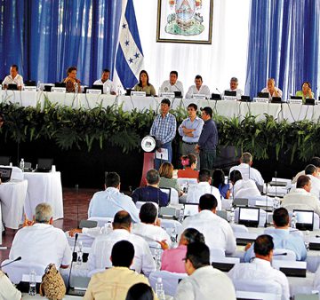 Congreso definirá si aplica juicio político a titulares del Ministerio Público