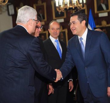 Gobierno de Honduras dice comprometerse a defender los DDHH
