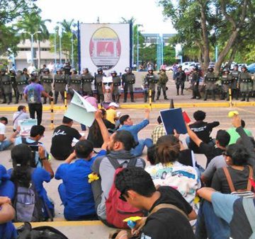 Militar que hacia perfiles es testigo en juicio contra universitarios