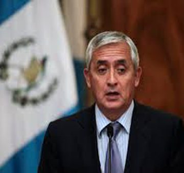 Colaboradores del presidente de Guatemala piden su renuncia Colaboradores del presidente de Guatemala piden su renuncia