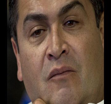 Presidente hondureño critica quienes no le aprobaron el bono 10 mil