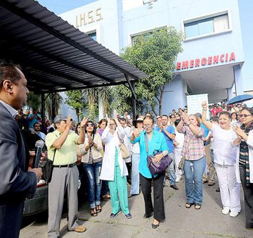 Trabajadores hondureños pagarán más para ser atendidos en IHSS