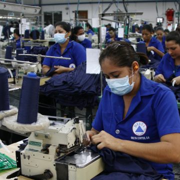 HONDUREÑAS PRIORIZAN EDUCACIÓN PARA ENTRAR AL MERCADO LABORAL HONDUREÑAS PRIORIZAN EDUCACIÓN PARA ENTRAR AL MERCADO LABORAL