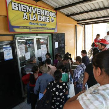 HONDUREÑOS CASTIGADOS CON AUMENTO DE 10% EN ENERGÍA HONDUREÑOS CASTIGADOS CON AUMENTO DE 10% EN ENERGÍA
