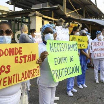 ENTRE RECHAZO, DESALOJO, OVACIÓN Y CONTAGIO CELEBRA ENFERMERÍA; GRACIAS… TOTALES