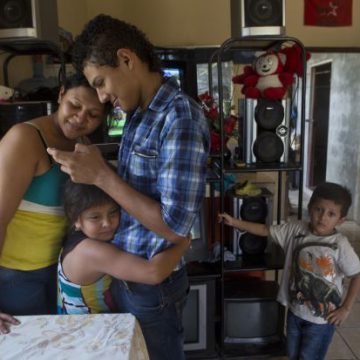 HONDURAS / COMPARTIR CON FAMILIA Y EJERCICIO EVITAN TRASTORNOS MENTALES HONDURAS / COMPARTIR CON FAMILIA Y EJERCICIO EVITAN TRASTORNOS MENTALES