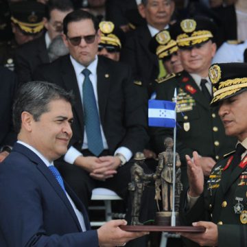 HONDURAS / CATÓLICOS REGAÑAN A FF.AA.: DISTRAÍDOS POR TRA, TRA; BAILADOS POR EL CRIMEN HONDURAS / CATÓLICOS REGAÑAN A FF.AA.: DISTRAÍDOS POR TRA, TRA; BAILADOS POR EL CRIMEN