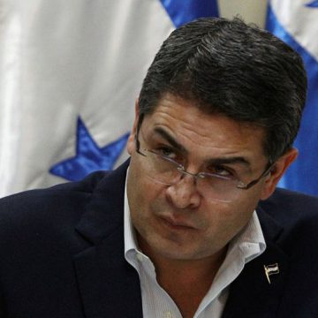 EE.UU. LIGA A JOH CON NARCO; ÉL CUESTIONA CREDIBILIDAD