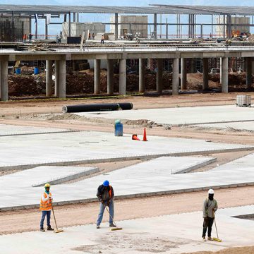 HONDURAS / CUATRO EMPLEADOS DE PALMEROLA CON COVID EN REINICIO DE CONSTRUCCIÓN