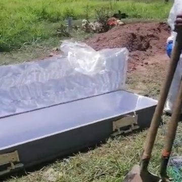 HONDURAS / ¡ANORMAL! A LA HORA DEL ENTIERRO NO HALLAN CUERPO EN EL ATAÚD