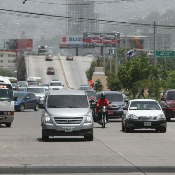 ¡INSÓLITO! EN PLENA CRISIS HONDUREÑOS DEBERÁN PAGAR “TASA VEHICULAR” ¡INSÓLITO! EN PLENA CRISIS HONDUREÑOS DEBERÁN PAGAR “TASA VEHICULAR”