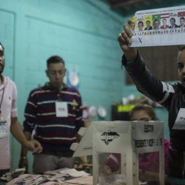 QUEDA EN MANOS DEL CONGRESO LEY PARA ELIMINAR ELECCIONES “ESTILO HONDURAS” QUEDA EN MANOS DEL CONGRESO LEY PARA ELIMINAR ELECCIONES “ESTILO HONDURAS”