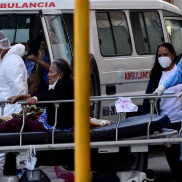 HONDURAS / 58 MUERTES POR COVID DEJÓ FIN DE SEMANA Y RENUNCIA DE 58 ENFERMERAS