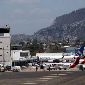 HONDURAS / DOS MESES SIN RECIBIR SALARIO, DENUNCIAN EMPLEADOS DE TONCONTÍN