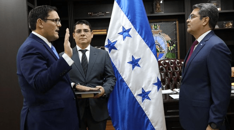 HONDURAS / LISANDRO ROSALES IRÁ A CHARLAR DE COMPRAS CON FISCALÍA HONDURAS / LISANDRO ROSALES IRÁ A CHARLAR DE COMPRAS CON FISCALÍA
