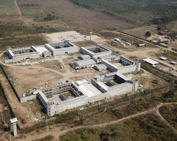 HONDURAS / GOBIERNO HACE «EL POCITO» PARA ENCERRAR JÓVENES INFRACTORES HONDURAS / GOBIERNO HACE «EL POCITO» PARA ENCERRAR JÓVENES INFRACTORES