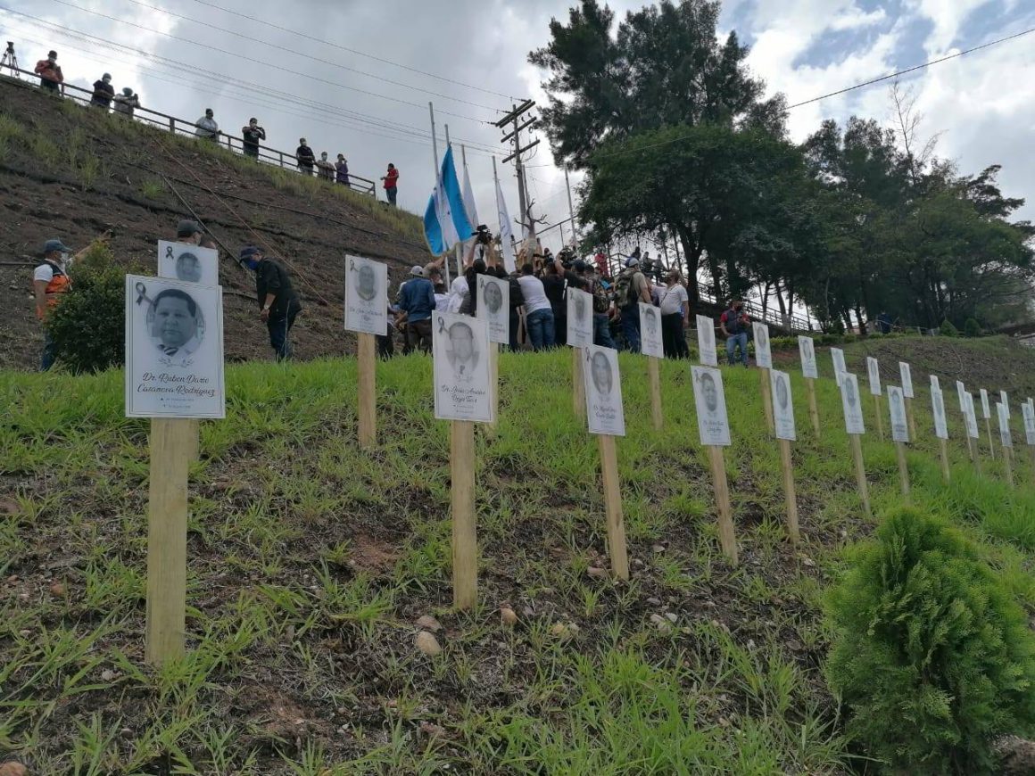 HONDURAS / CUATRO MÉDICOS MUEREN POR COVID EN 48 HORAS; VAN 60 VÍCTIMAS DEL PERSONAL HOSPITALARIO