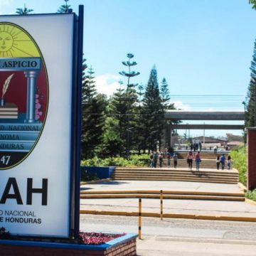 HONDURAS / UNAH PROCESA A EDGARDO RODRÍGUEZ POR DECIR «MARICONES» A ESTUDIANTES HONDURAS / UNAH PROCESA A EDGARDO RODRÍGUEZ POR DECIR «MARICONES» A ESTUDIANTES