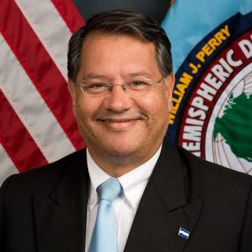 HONDURAS / EDGARDO RODRÍGUEZ PIDE PERDÓN A ESTUDIANTES POR DECIRLES “MARICONCITOS” HONDURAS / EDGARDO RODRÍGUEZ PIDE PERDÓN A ESTUDIANTES POR DECIRLES “MARICONCITOS”