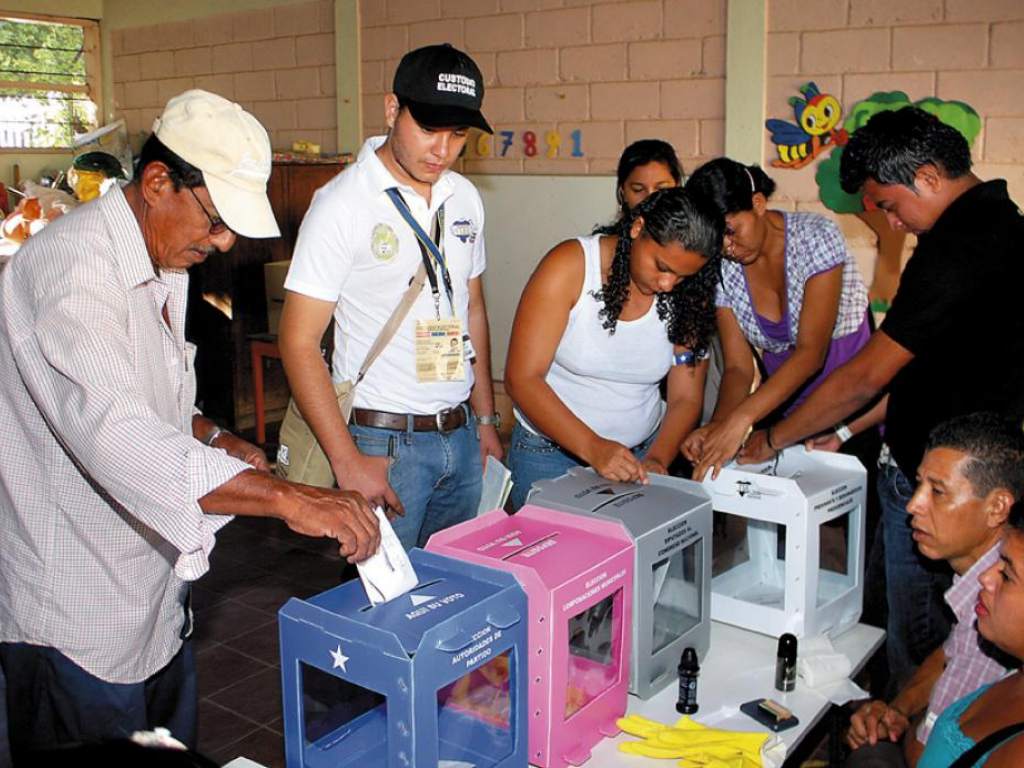 HONDURAS / CONGRESO TRANSA CON OPOSICIÓN REFORMA ELECTORAL MÍNIMA HONDURAS / CONGRESO TRANSA CON OPOSICIÓN REFORMA ELECTORAL MÍNIMA