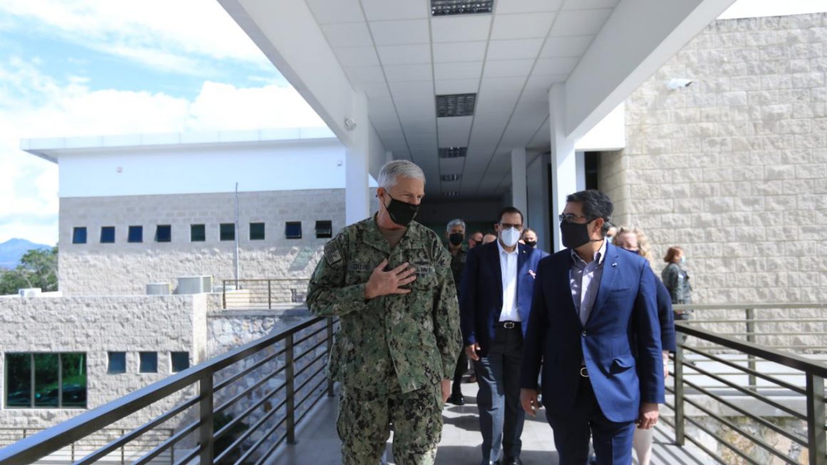 HONDURAS / JEFE DEL COMANDO SUR LLEGA A SUPERVISAR “DOMINIO”