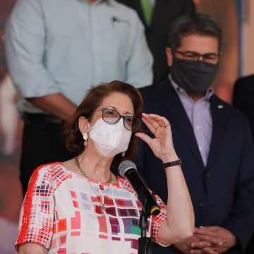 HONDURAS / AHIBA Y GOBIERNO FIRMAN PLAN PARA REACTIVAR MIPYME