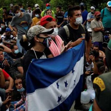 “INTERVENCIÓN DE GOBIERNOS” FRENÓ CARAVANA MIGRANTE, AFIRMA PRESIDENTE MEXICANO “INTERVENCIÓN DE GOBIERNOS” FRENÓ CARAVANA MIGRANTE, AFIRMA PRESIDENTE MEXICANO
