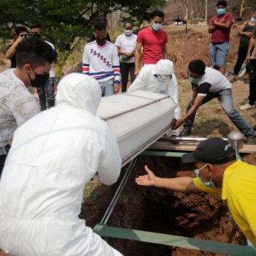 HONDURAS / ¡INDIGNANTE! GOBIERNO OCULTÓ 3 MIL MUERTES COVID SÓLO EN LA CAPITAL HONDURAS / ¡INDIGNANTE! GOBIERNO OCULTÓ 3 MIL MUERTES COVID SÓLO EN LA CAPITAL