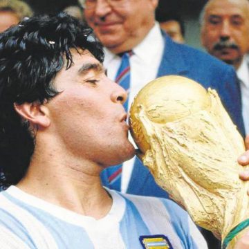 HONDURAS / DIEGO, DA GRACIAS A DIOS POR LA MANO ¡EL BALÓN LLEGÓ AL CIELO! HONDURAS / DIEGO, DA GRACIAS A DIOS POR LA MANO ¡EL BALÓN LLEGÓ AL CIELO!
