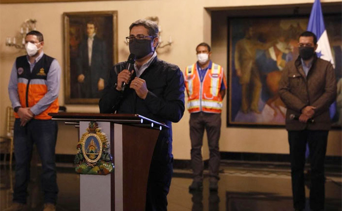 HONDURAS APRUEBA “FONDOS ETA”; TIBURONES Y COCODRILOS ¡A LA VISTA! HONDURAS APRUEBA “FONDOS ETA”; TIBURONES Y COCODRILOS ¡A LA VISTA!