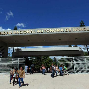 HONDURAS / EMPLEADOS DE “LA NACIONAL” EXIGEN RETIRAR “LEY DE INVERSIÓN” HONDURAS / EMPLEADOS DE “LA NACIONAL” EXIGEN RETIRAR “LEY DE INVERSIÓN”
