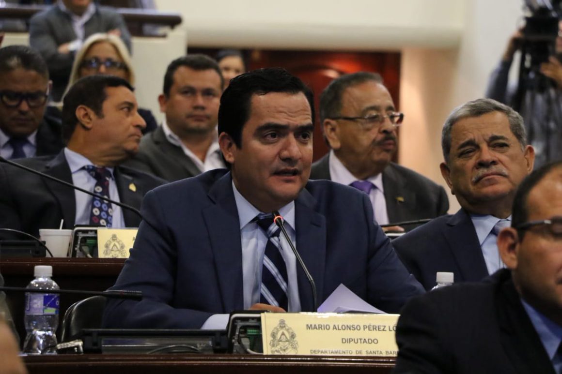 HONDURAS / “DIPUTADO LORA” CREA SOSPECHA CON VOTACIÓN DOBLE