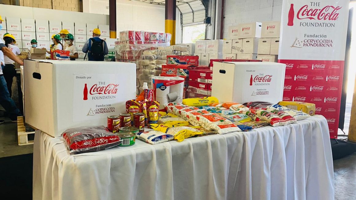 HONDURAS / COCA-COLA Y CERVECERÍA DONAN 12,590 RACIONES A DAMNIFICADOS