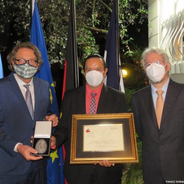 ¡HISTÓRICO JOSÉ! PRIMER DEFENSOR HONDUREÑO EN RECIBIR PREMIO FRANCO-ALEMÁN