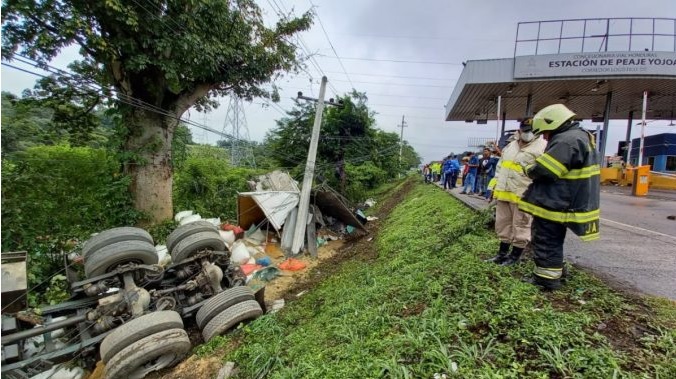 HONDUREÑOS DEBEN PAGAR A COVI PARA MOVER “PEAJE DE LA MUERTE” HONDUREÑOS DEBEN PAGAR A COVI PARA MOVER “PEAJE DE LA MUERTE”