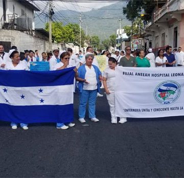 HONDURAS / ENFERMERÍA PROTESTA, 50 MILLONES EN SUELDOS LE DEBE GOBIERNO HONDURAS / ENFERMERÍA PROTESTA, 50 MILLONES EN SUELDOS LE DEBE GOBIERNO