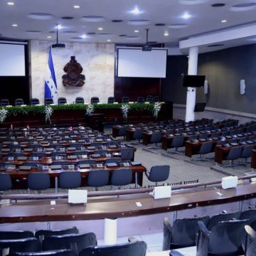 HONDURAS / “DIPUTADOS ZOOM” EN CAMPAÑA ¿CUÁNDO IRÁN A TRABAJAR? HONDURAS / “DIPUTADOS ZOOM” EN CAMPAÑA ¿CUÁNDO IRÁN A TRABAJAR?