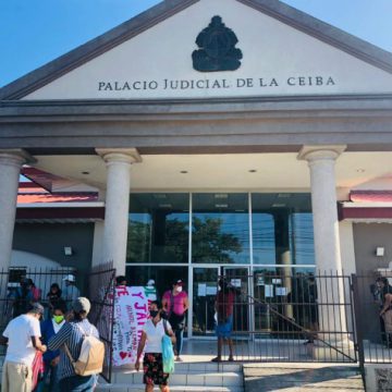 HONDURAS / DENUNCIAN ANTE FISCALÍA A HOSTIGADORES DE GUAPINOL HONDURAS / DENUNCIAN ANTE FISCALÍA A HOSTIGADORES DE GUAPINOL
