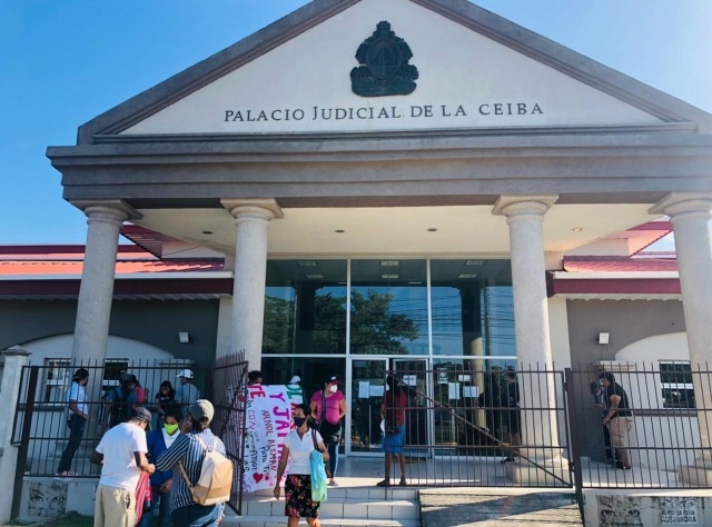 HONDURAS / DENUNCIAN ANTE FISCALÍA A HOSTIGADORES DE GUAPINOL HONDURAS / DENUNCIAN ANTE FISCALÍA A HOSTIGADORES DE GUAPINOL