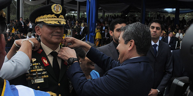 HONDURAS/ RAÚL PINEDA: “CON AVAL MILITAR, JOH DESTRUYÓ INSTITUCIONALIDAD, POR ESO HAY ÉXODOS” HONDURAS/ RAÚL PINEDA: “CON AVAL MILITAR, JOH DESTRUYÓ INSTITUCIONALIDAD, POR ESO HAY ÉXODOS”