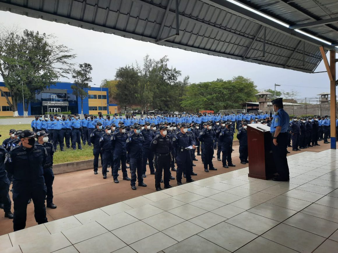 HONDURAS / DIRECTOR POLICIAL SUPERVISA A FUERZAS ESPECIALES