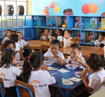 HONDURAS / FUNDACIÓN TERRA HA ENTREGADO 2.4 MILLONES DE RACIONES ALIMENTICIAS