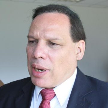 HONDURAS / VIAJE DE FUNCIONARIOS A RUSIA ES MÁS GASTO, CUESTIONA CIENTÍFICO HONDURAS / VIAJE DE FUNCIONARIOS A RUSIA ES MÁS GASTO, CUESTIONA CIENTÍFICO