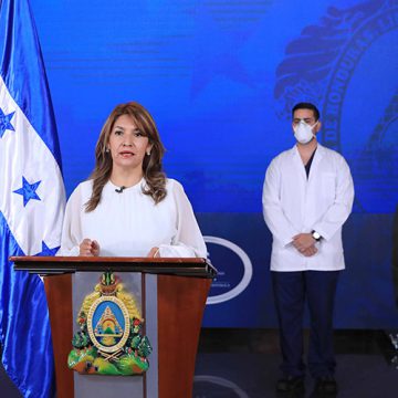 HONDURAS / SALUD EJECUTA PLAN MALÉVOLO CON VACUNAS, HOSPITALES Y PRUEBAS