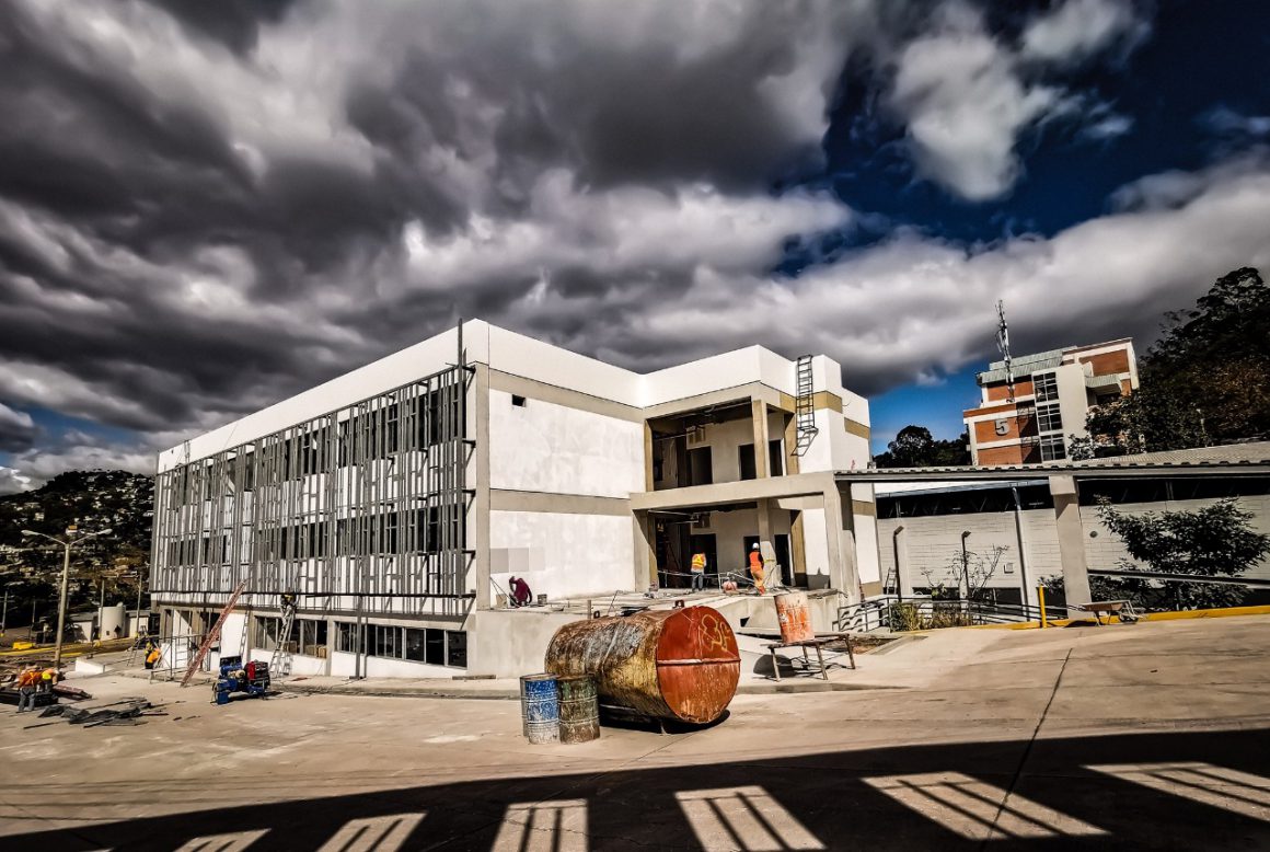 HONDURAS / AVANZAN OBRAS EN NUEVA FACULTAD DE INGENIERÍA DE UNITEC