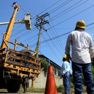 ANUALMENTE, HONDUREÑOS PAGAN HASTA 18 MIL LEMPIRAS EXTRA POR ENERGÍA